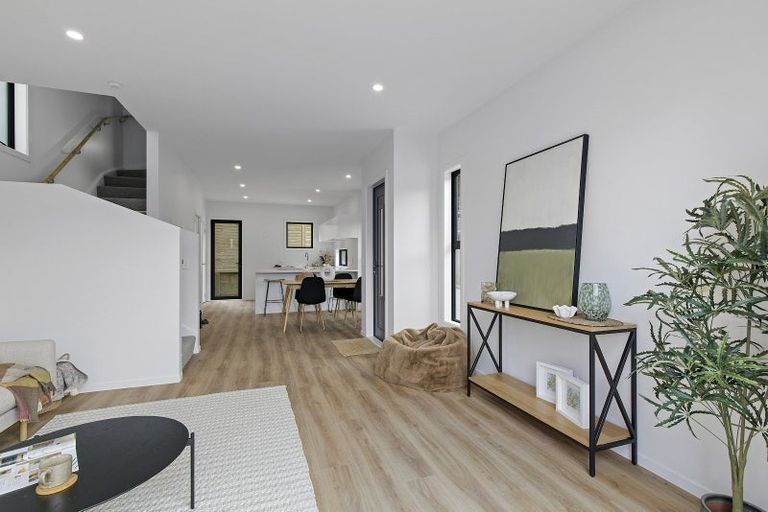 Photo of property in 1/33 Raukawa Street, Stokes Valley, Lower Hutt, 5019