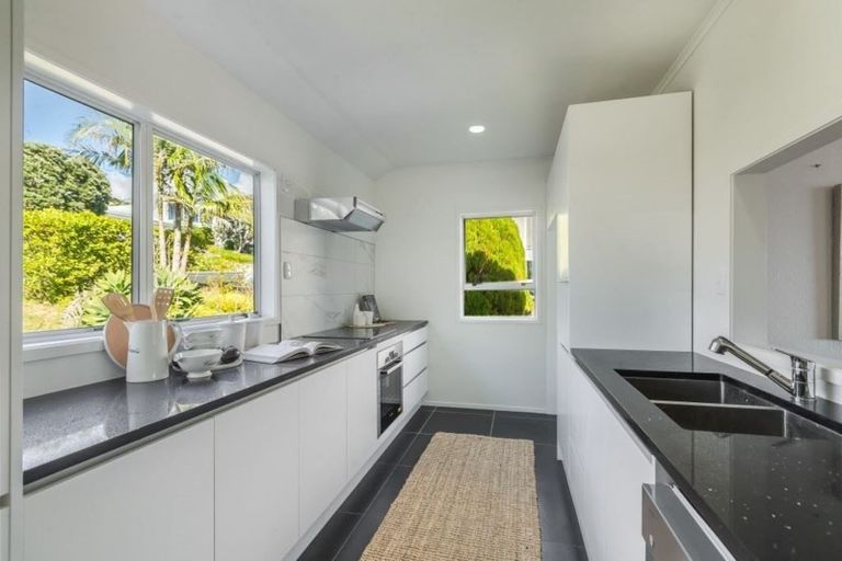 Photo of property in 65 Churchill Road, Murrays Bay, Auckland, 0630