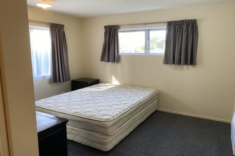 Photo of property in 53 Ilam Road, Upper Riccarton, Christchurch, 8041