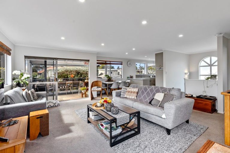 Photo of property in 141 Oceanview Road, Mount Maunganui, 3116