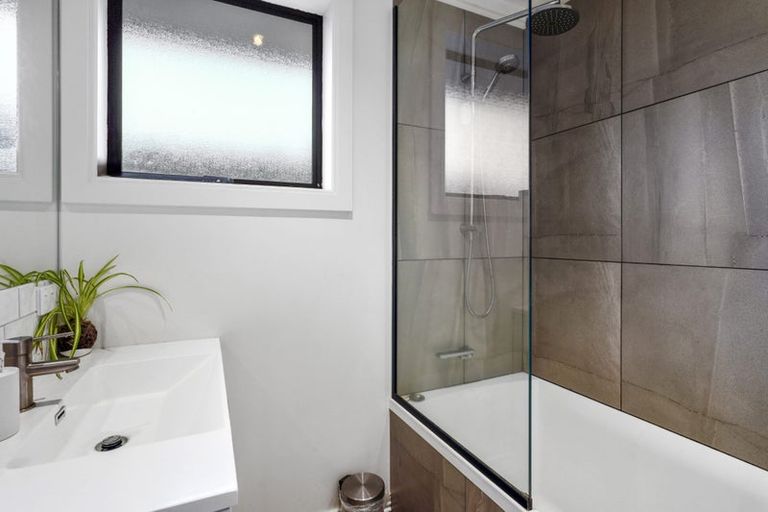 Photo of property in 3/5 Coles Place, St Albans, Christchurch, 8014