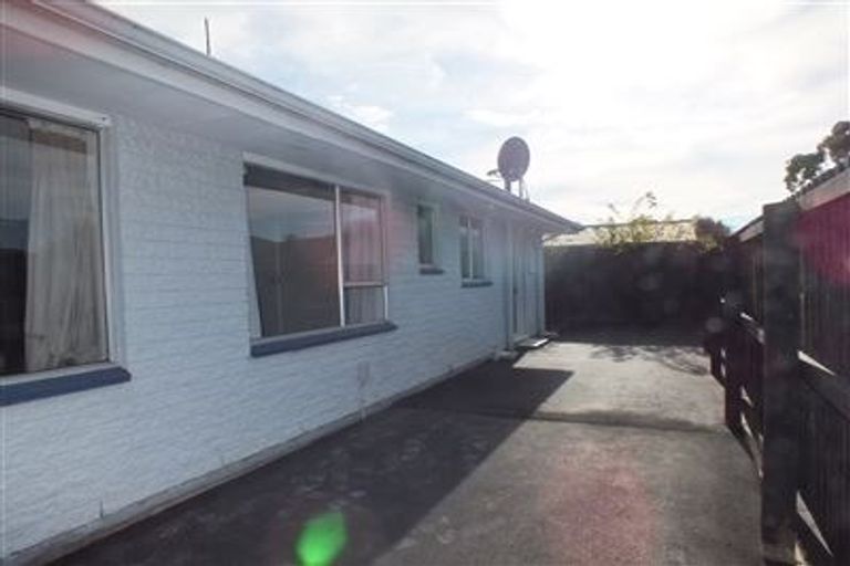 Photo of property in 2/127 Mackenzie Avenue, Woolston, Christchurch, 8023