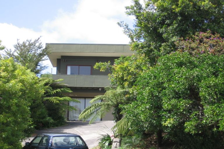 Photo of property in 17 Braemar Road, Castor Bay, Auckland, 0620