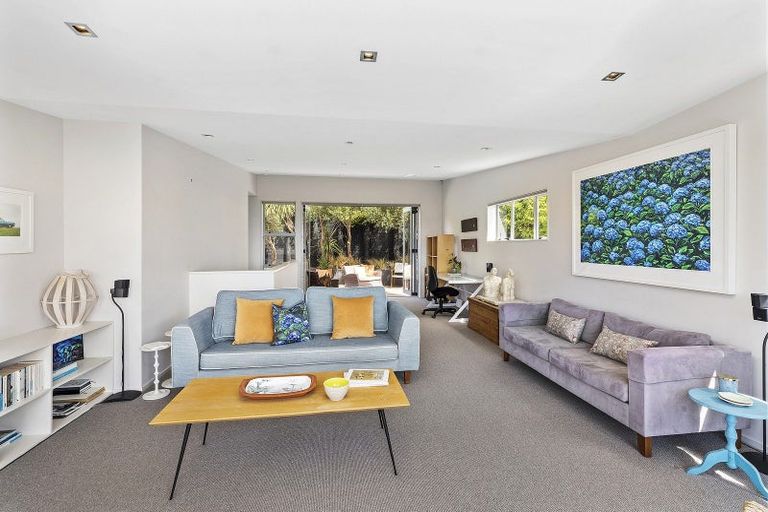 Photo of property in 4 Pinnacle Street, Seatoun, Wellington, 6022