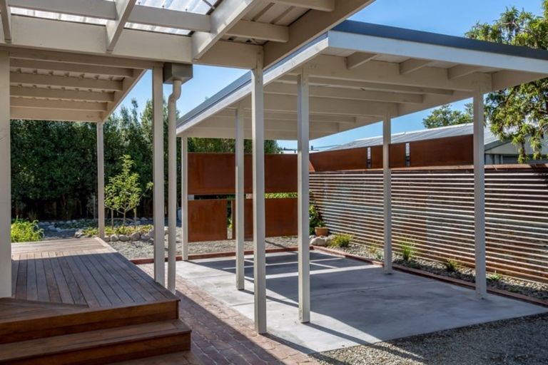 Photo of property in 65 Brandon Street, Featherston, 5710