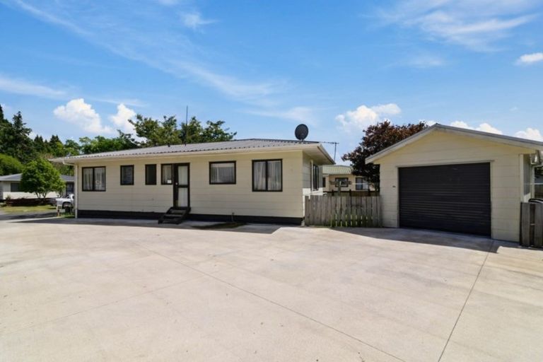 Photo of property in 54a Aquarius Drive, Kawaha Point, Rotorua, 3010