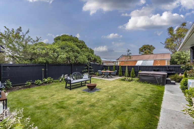 Photo of property in 25 Pandora Street, North New Brighton, Christchurch, 8083