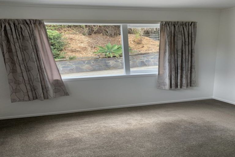 Photo of property in 6a Channel View Road, Campbells Bay, Auckland, 0630