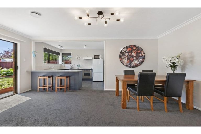 Photo of property in 3 Sunbeam Place, Halswell, Christchurch, 8025