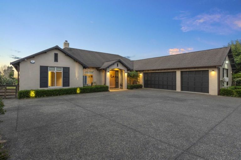 Photo of property in 572 Ormiston Road, Flat Bush, Manurewa, 2576