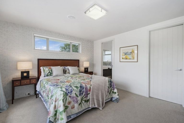 Photo of property in 94 Lisland Drive, Kinloch, Taupo, 3377