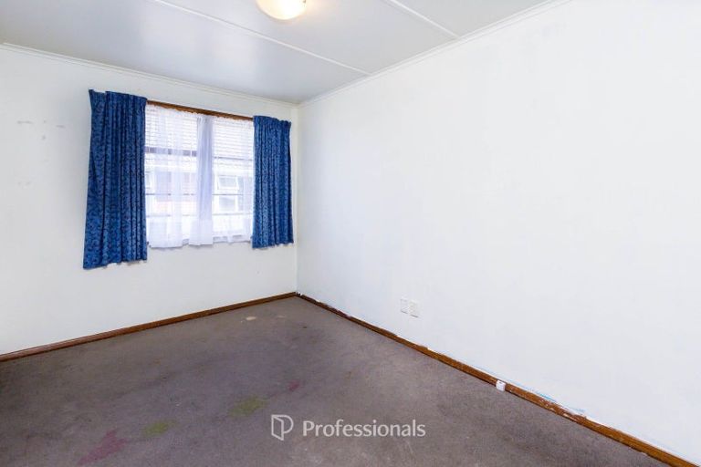Photo of property in 16 Hazel Street, Ebdentown, Upper Hutt, 5018