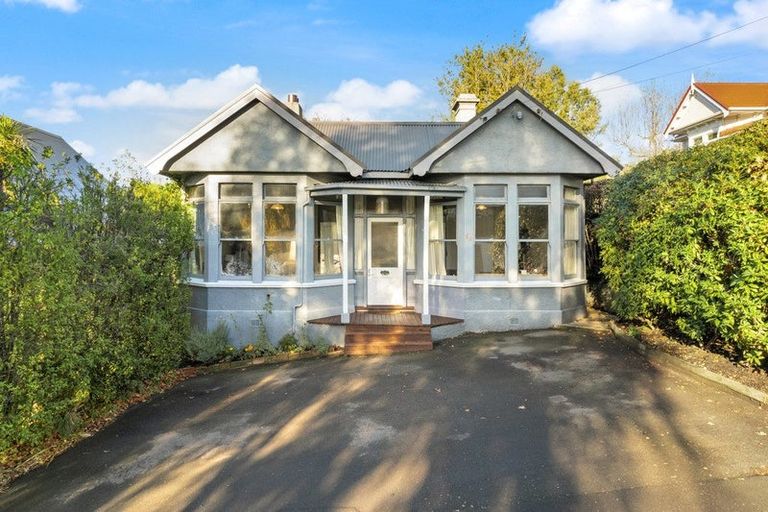 Photo of property in 52 Argyle Street, Mornington, Dunedin, 9011