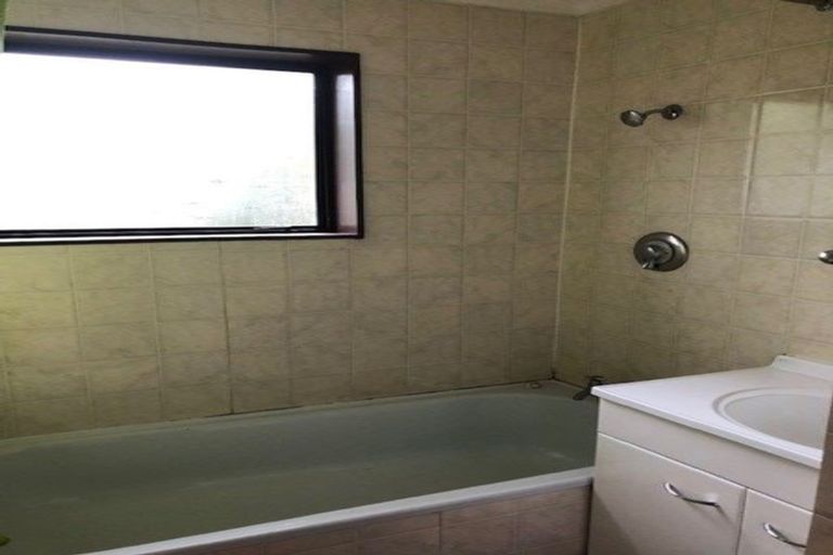 Photo of property in 33 Lupin Road, Otaki, 5512