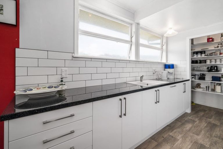 Photo of property in 17 Mckenzie Road, Owhata, Rotorua, 3010