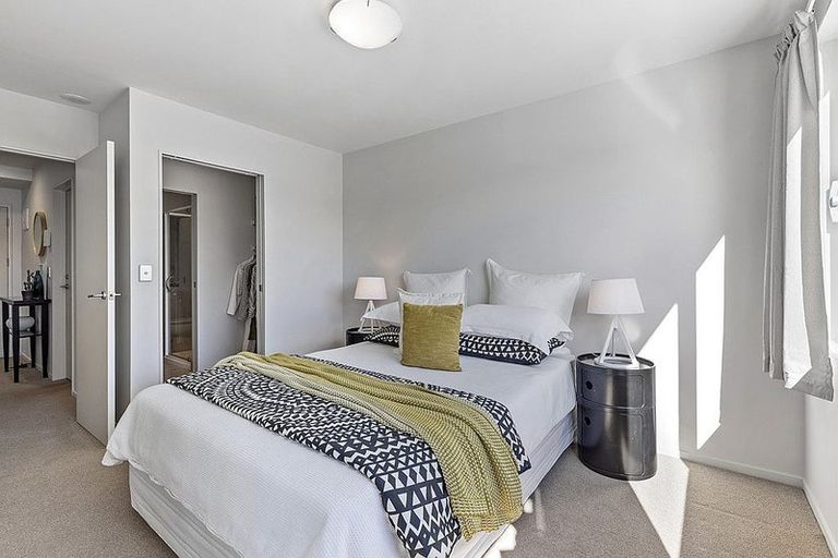 Photo of property in Bay Palms Apartments, 11/30e Bute Road, Browns Bay, Auckland, 0630