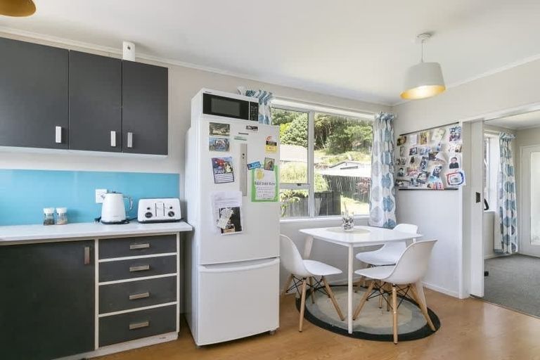 Photo of property in 2/47 Stockdale Street, Wainuiomata, Lower Hutt, 5014