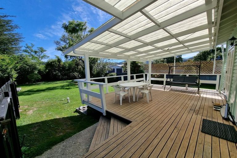 Photo of property in 53 Omapere Street, Dobson, Greymouth, 7805