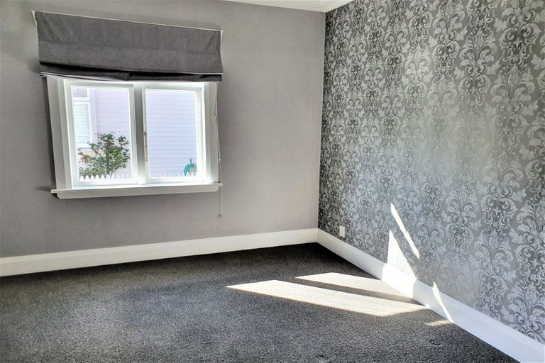 Photo of property in 14 Norton Park Avenue, Fairfield, Lower Hutt, 5011