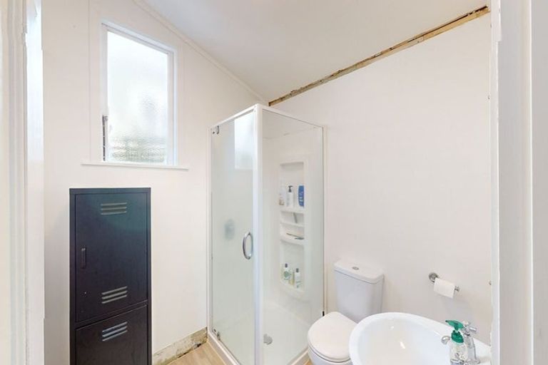 Photo of property in 78 Glenmore Street, Northland, Wellington, 6012