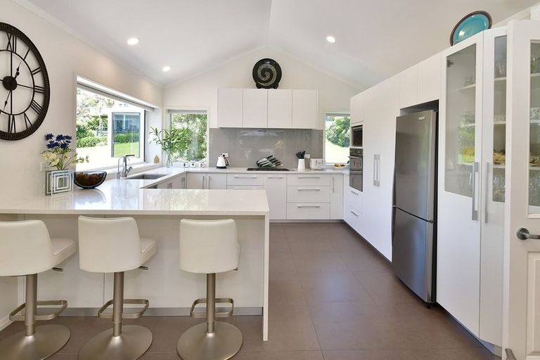 Photo of property in 20 Whale Cove, Stanmore Bay, Whangaparaoa, 0932