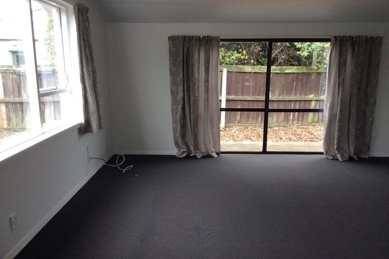 Photo of property in 2/67 Harewood Road, Papanui, Christchurch, 8053