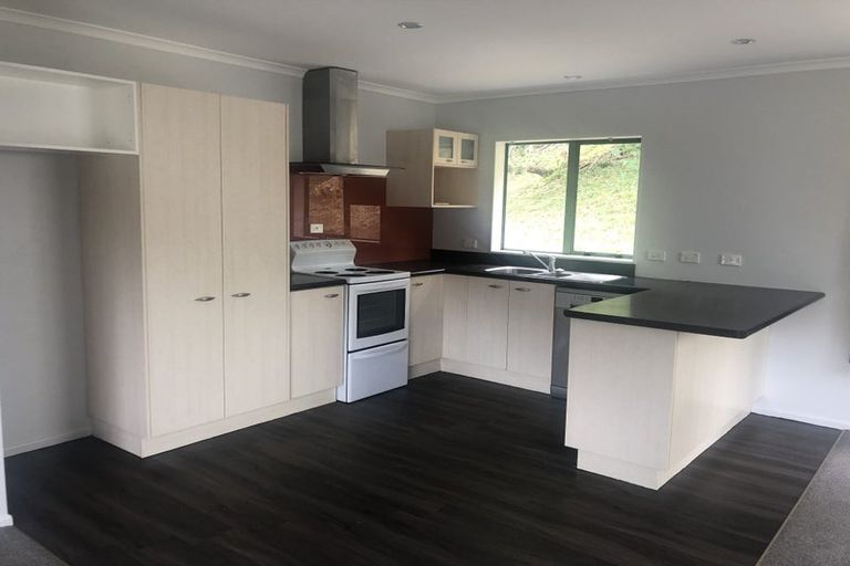 Photo of property in 16 Sams Way, Raumati South, Paraparaumu, 5032