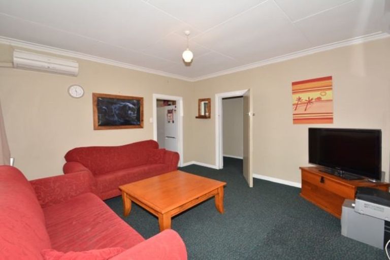 Photo of property in 98 Glen Road, The Glen, Dunedin, 9011