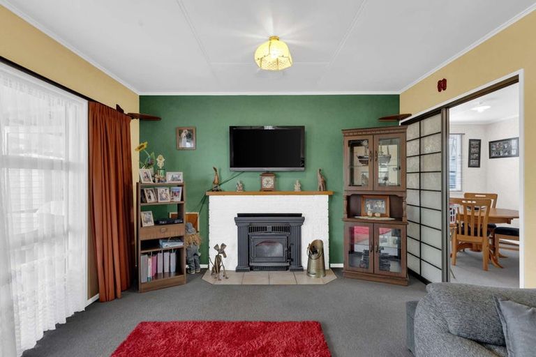 Photo of property in 25 Kapuni Street, Manaia, 4612