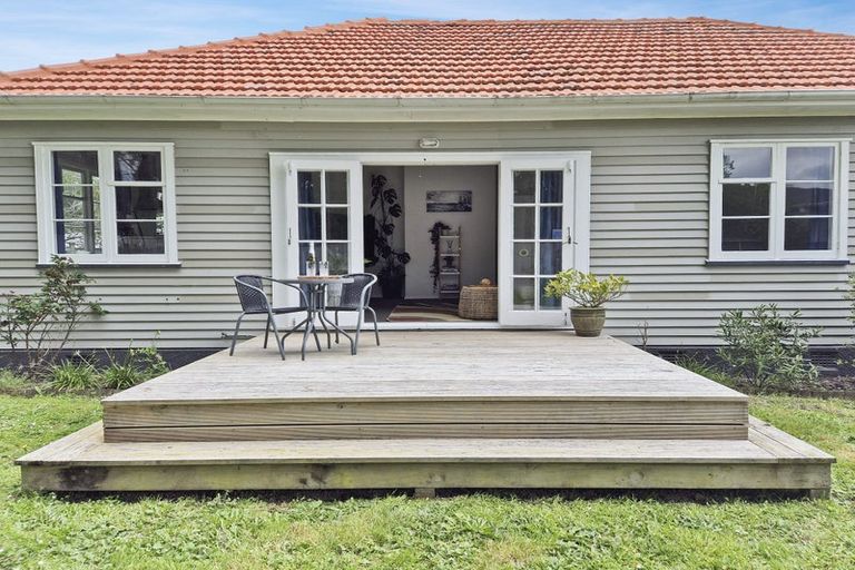 Photo of property in 11 Seddon Street, Naenae, Lower Hutt, 5011