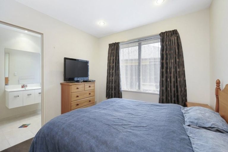 Photo of property in 9 Little Oaks Drive, Yaldhurst, Christchurch, 8042