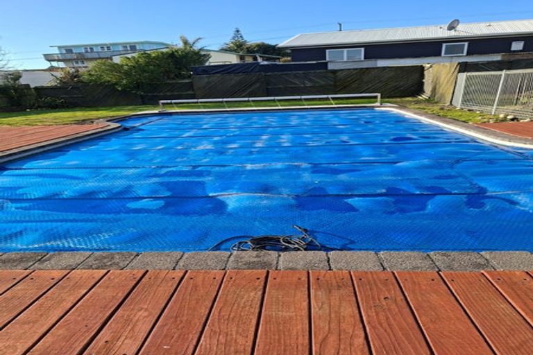 Photo of property in 28 Pukehina Parade, Pukehina, Te Puke, 3189