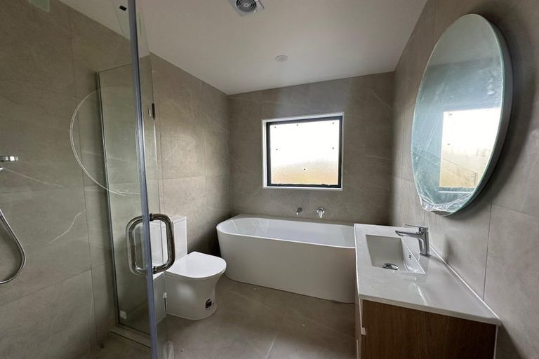 Photo of property in 33b Edmund Hillary Avenue, Papakura, 2110