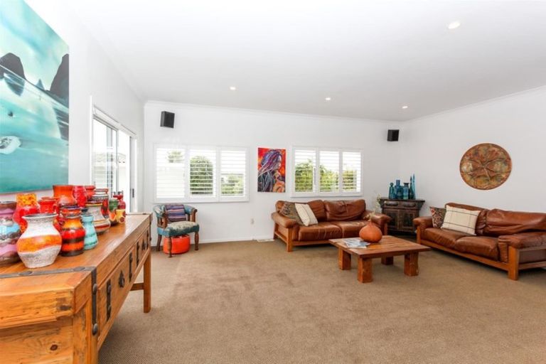 Photo of property in 39 Dorset Avenue, Westown, New Plymouth, 4310