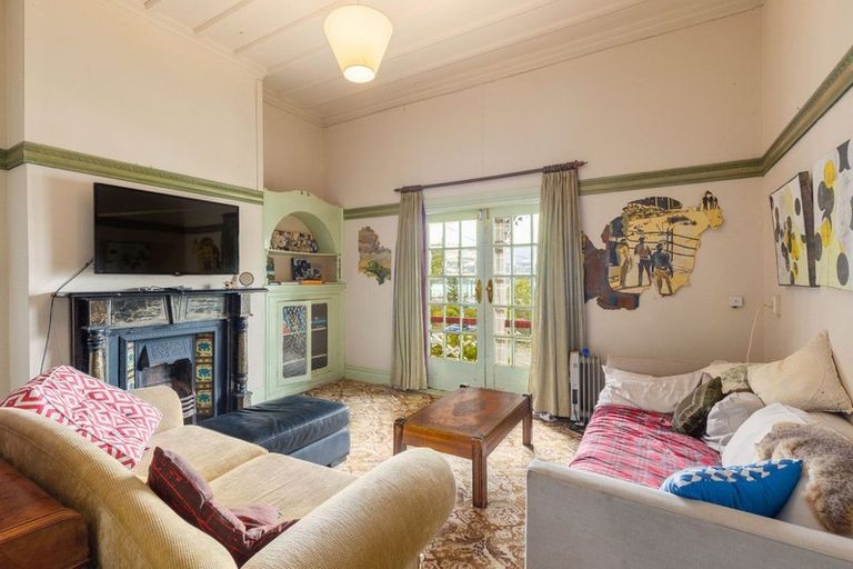 Photo of property in 51 Canterbury Street, Lyttelton, 8082