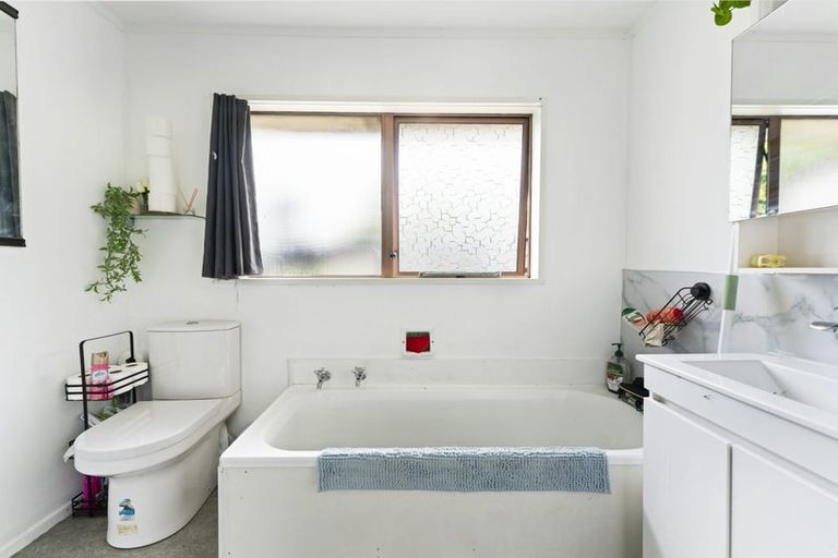 Photo of property in 1/515 Weymouth Road, Weymouth, Auckland, 2103