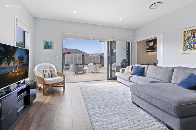 Photo of property in 52 Beachvale Drive, Kaiapoi, 7630