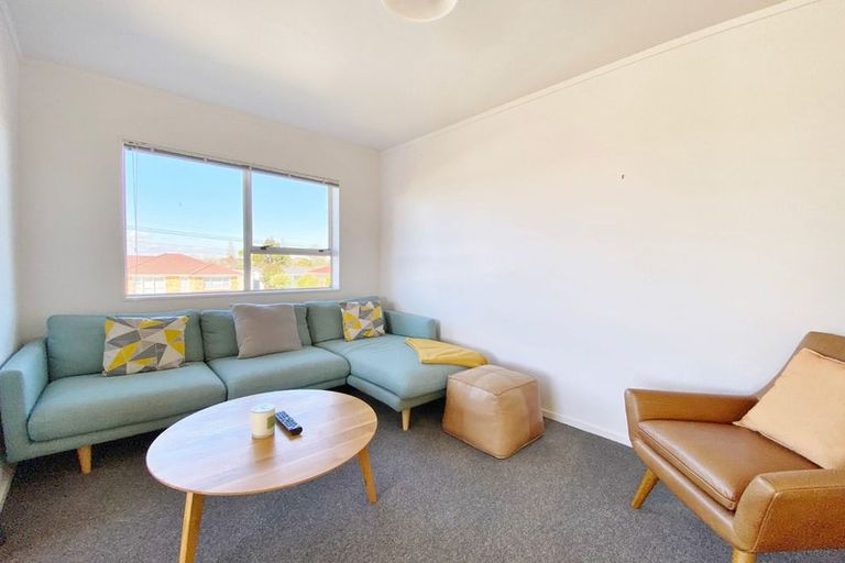 Photo of property in 1/11 Karaka Street, New Lynn, Auckland, 0600