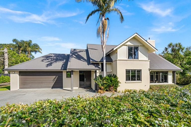 Photo of property in 98b Western Hills Drive, Kensington, Whangarei, 0112