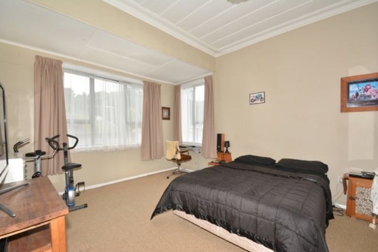 Photo of property in 98 Glen Road, The Glen, Dunedin, 9011