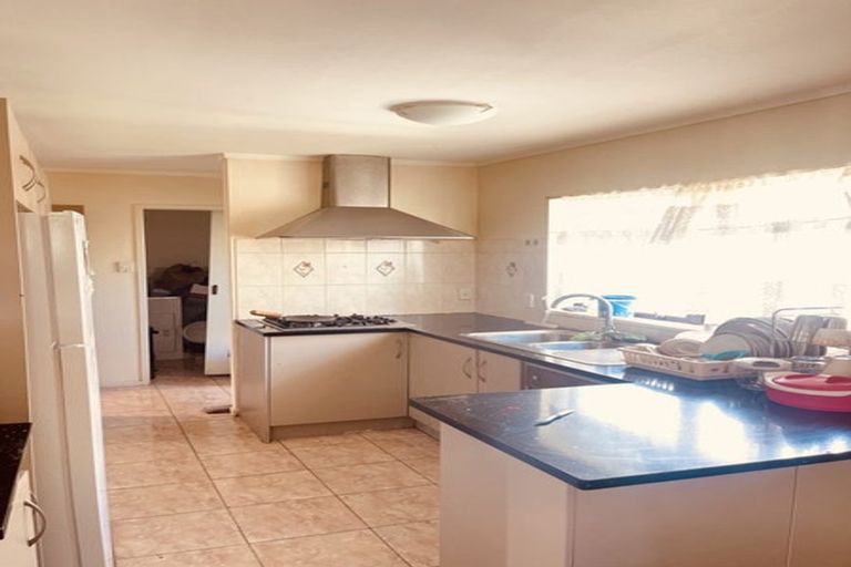 Photo of property in 19 Kakapo Place, Papatoetoe, Auckland, 2025