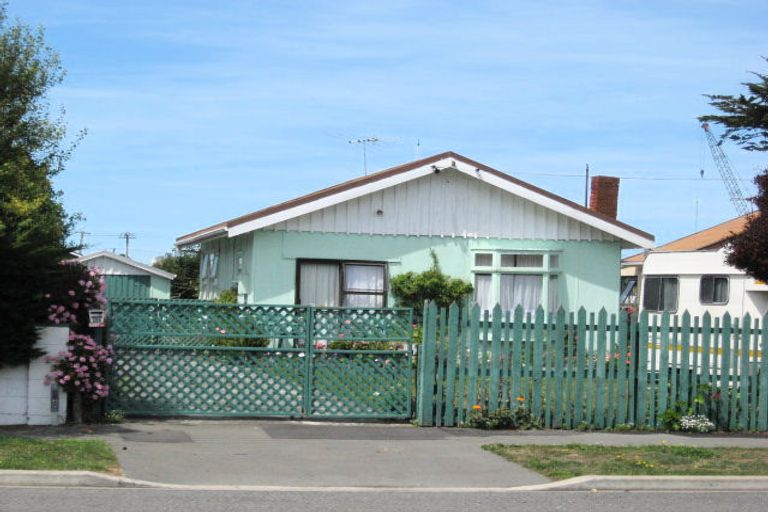 Photo of property in 259 Estuary Road, South New Brighton, Christchurch, 8062