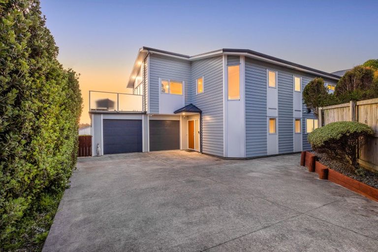 Photo of property in 21a Richard Street, Titahi Bay, Porirua, 5022