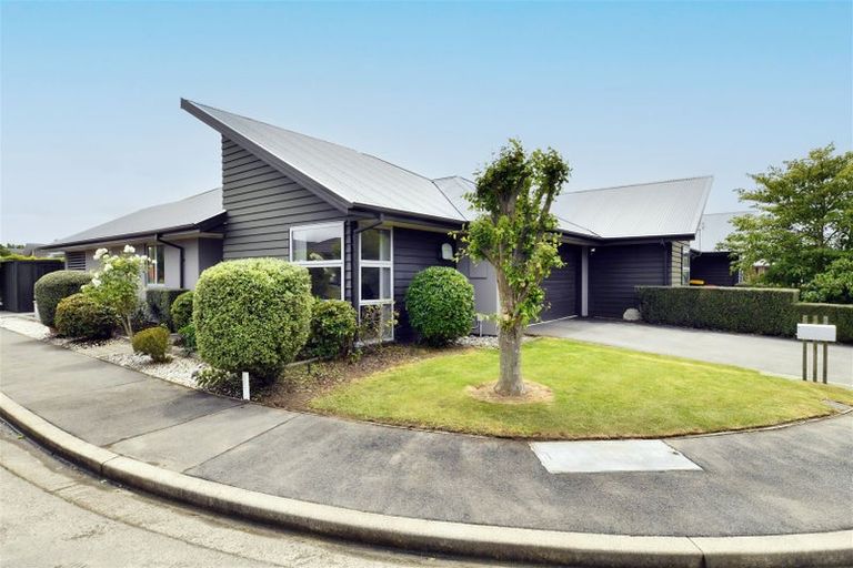 Photo of property in 37 Philippe Avenue, Yaldhurst, Christchurch, 8042