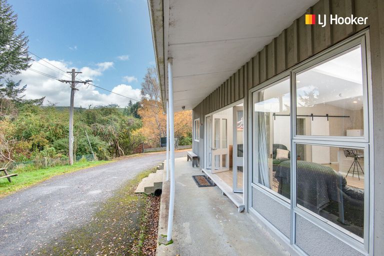 Photo of property in 23 Village Loop Road, Waipori Falls, Outram, 9073