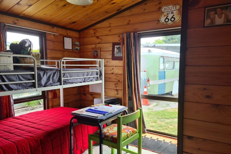 Photo of property in 156 East Street, Greytown, 5712