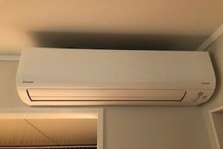 Photo of property in 9 Sherpa Place, Massey, Auckland, 0614