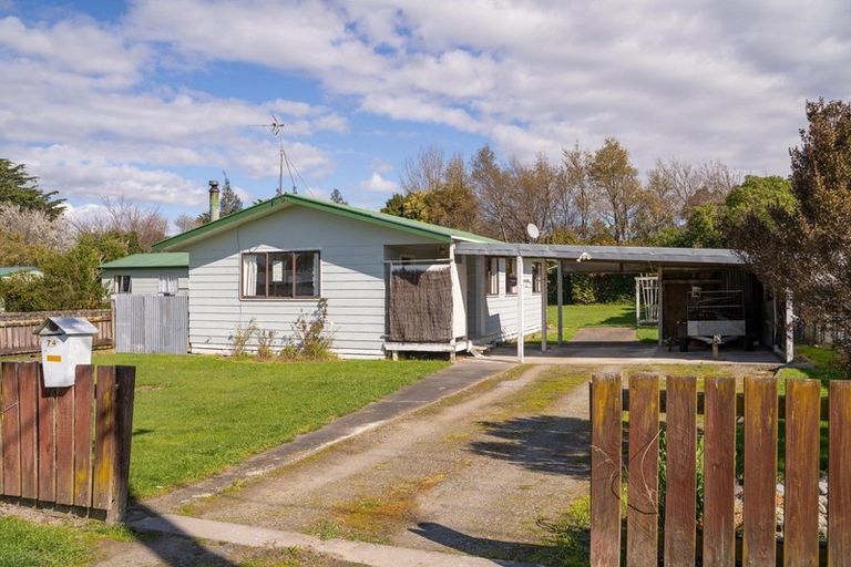 Photo of property in 74 Woodward Street East, Featherston, 5710
