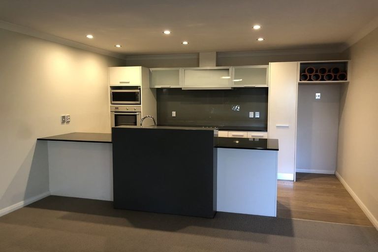 Photo of property in 7/235 Devonport Road, Tauranga, 3110