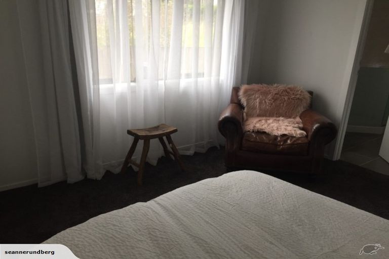 Photo of property in 17 Monte Cassino Place, Birkdale, Auckland, 0626